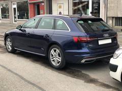 Автомобиль Audi A4 Avant Quattro для аренды в Праге