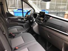 Автомобиль Ford Tourneo Custom 9 мест для аренды в Чехии
