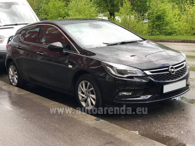 Автомобиль Opel Astra для аренды в Праге